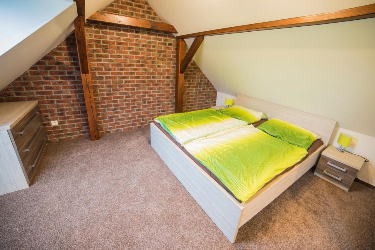 Apartman Dvorce Stráž nad Nežárkou Exterior foto