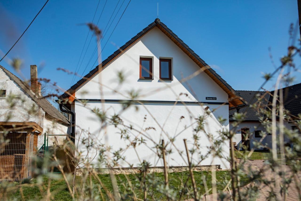Apartman Dvorce Stráž nad Nežárkou Exterior foto