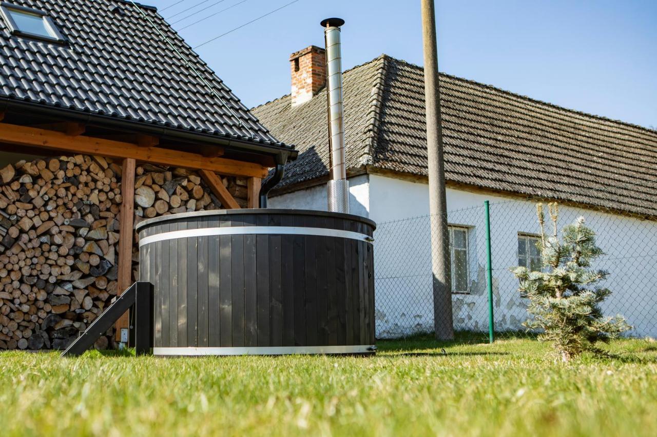 Apartman Dvorce Stráž nad Nežárkou Exterior foto