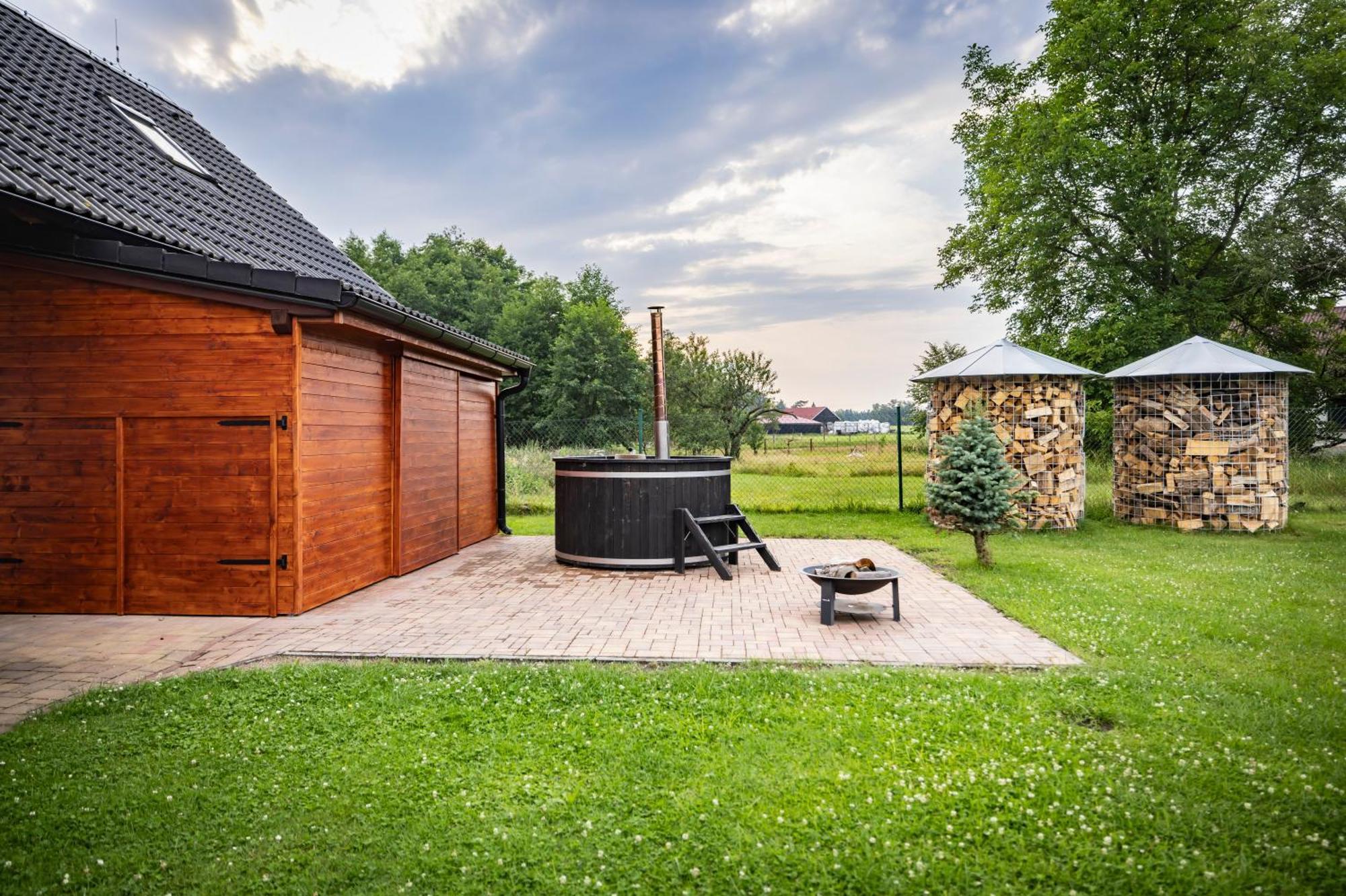 Apartman Dvorce Stráž nad Nežárkou Exterior foto
